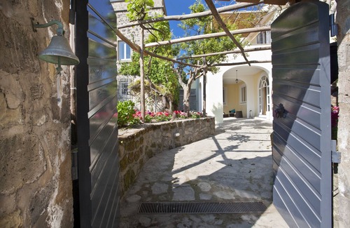 Massa Lubrense Villa | Villa with Saracen Tower and swimming pool sea view near Sorrento