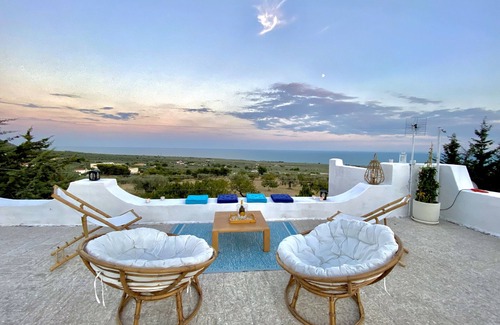 Monte Sant'Angelo Villa | Villa with sea view garden and olive trees