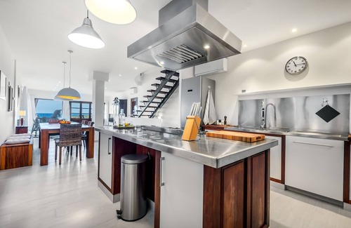 Puerto de Soller Villa | Villa with stunning views of the picturesque harbor, sunset and the sea