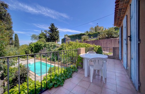Espero-Pax Villa | Villa with swimming pool, in a green setting, 5 minutes from the beach