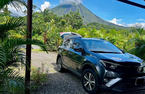 Arenal Hot Springs Villa | Villa With the Best Arenal Volcano Views: 4 Guests, Nature & Small Kitchen