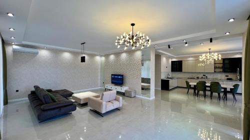 Gabala Villa | Villa Wolverine