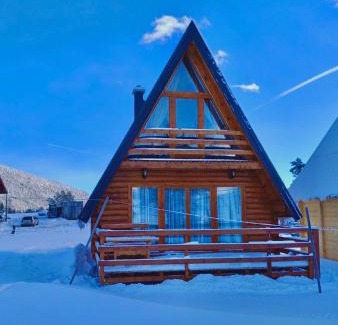 Zabljak Ski Chalet | Villa Wood Borje