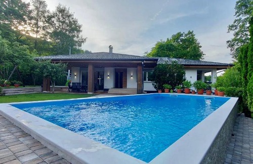 Sarajevo Villa | VILLA WOOD & GREEN SARAJEVO-HADžIĆI