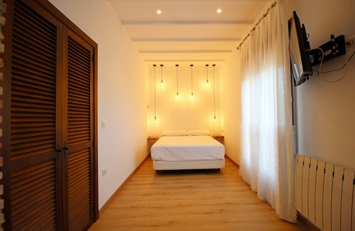 Jaraiz de la Vera Hotel | Villa Xarahiz
