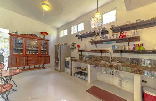 Villas Xihu House | Villa Xihu Luna Callada - Dog Friendly!