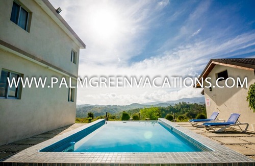Jarabacoa Villa | VILLA YELLOW DOOR PRIVATE BBQ AND POOL ACCESS