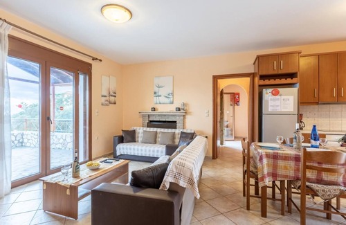 Mesovounia Villa | Villa Yeraki - Three Bedroom Villa, Sleeps 8