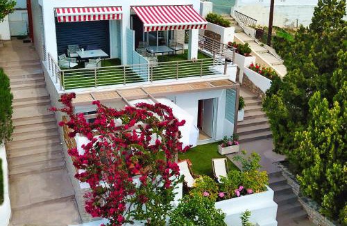 Poros Apartment | Villa Yolanda 2 - Luxury stylish studio Dora, sea view