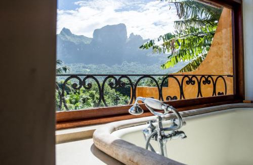 Nunue House | Villa Yrondi