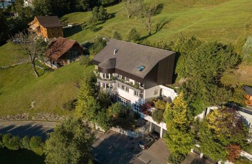 Hergiswil Apartment | Villa Ysara, Pool Villa with lake Lucerne View