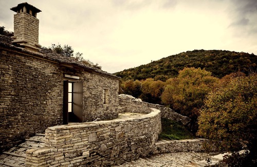 Ano Pedina House | VILLA ZAGORI/THE CRIMSON STUDIO