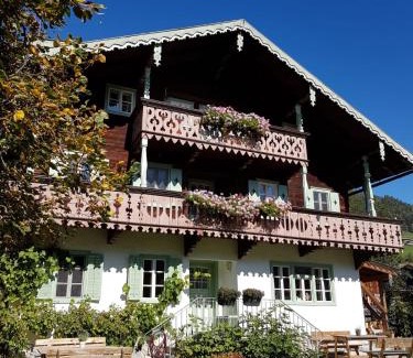 Muhlbach im Pinzgau Apartment | Villa Zeppelin - App Bergkristall