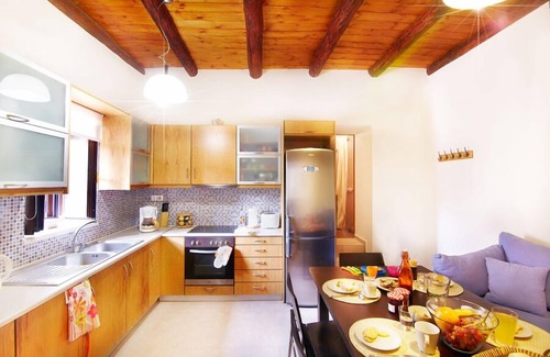 Zourva Apartment | Villa Zourva large one-bedroom apartment