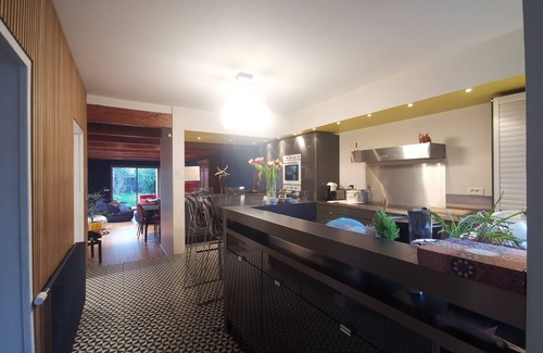 Zola Villa | Villa14p, Nantes Centre-ville Avec Piscine et six Espaces Nuit Indépendants
