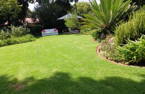 Greater Johannesburg Metropolitan Area Bed & Breakfast | Villa54, Sandton