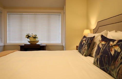 Aongatete Bed & Breakfast | Villa93 Luxury Lodge