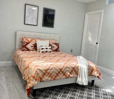 San Carlos Park Apartment | VillaBella