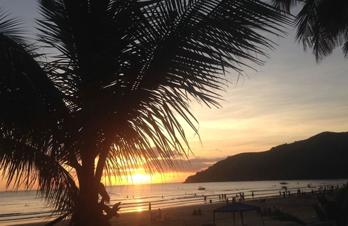 Praia de Barequecaba House | VILLAGE 04 HOUSES FOOT IN THE SAND 08 PEOPLE