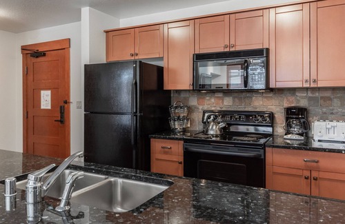 Mammoth Lakes Condo | Village #3310 Lincoln House
