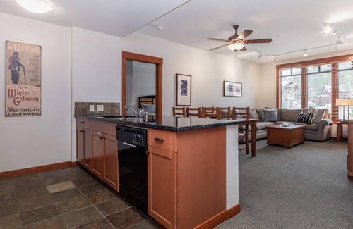 Mammoth Lakes Condo | Village #3310 Lincoln House