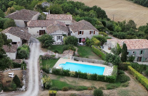Valeilles House | Village - Beautiful restored stone Farmhouses in secluded French hamlet