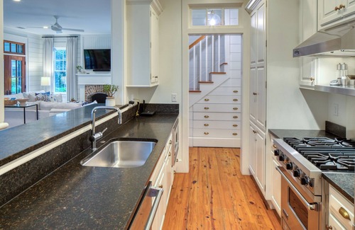 Palmetto Bluff House | VILLAGE COTTAGE A STONE'S THROW AWAY TO THE BEST AMENITIES OF PALMETTO BLUFF