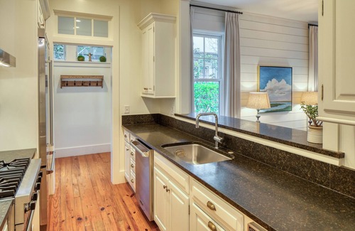 Palmetto Bluff House | VILLAGE COTTAGE A STONE'S THROW AWAY TO THE BEST AMENITIES OF PALMETTO BLUFF