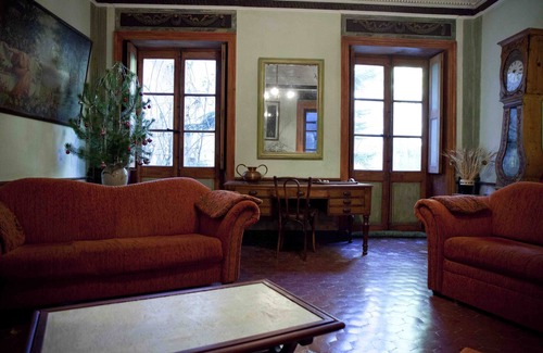 Saillans House | village cottage of great capacity