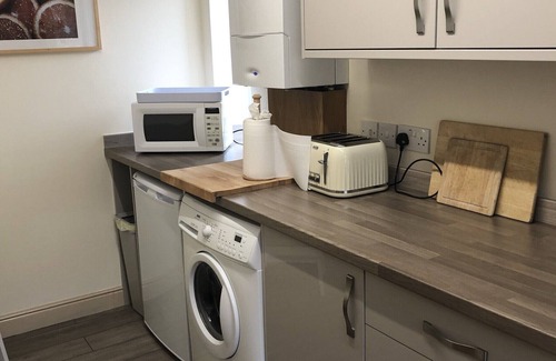 Penrith Cottage | Village cottage on the fringe of Lake District. Nearby Michelin pub/bistro.