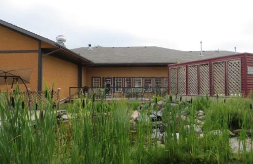 Westerose Hotel | Village Creek Country Inn