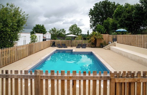 Verruyes House | Village de Gîtes Avec Piscine/fitness. Animaux OK. Pêche et Baignade a 50m