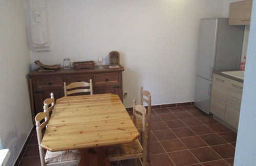 Sainte-Lucie-de-Tallano Apartment | Village Apartment