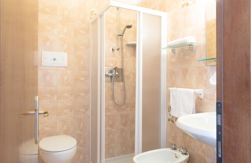 Arias Hotel | Village Hotel Lucia
