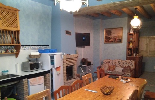 La Joyosa House | Village House 10 minutes from Opel