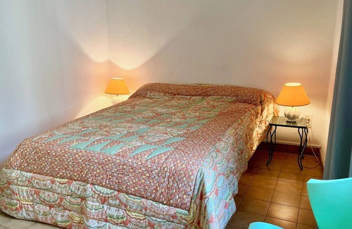 Brusque House | Village house and meadow in South Aveyron near river and lake