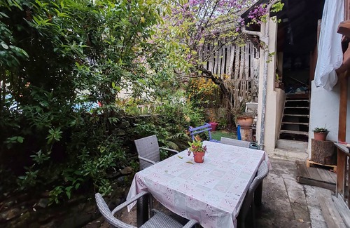Balagueres House | Village house at the start of several hiking trails