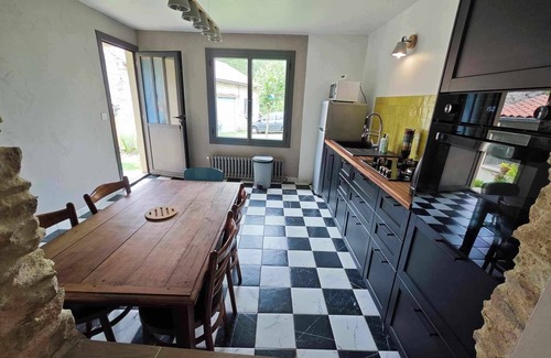 Bouzic House | Village house, close to the major tourist attractions of the Périgord Noir region