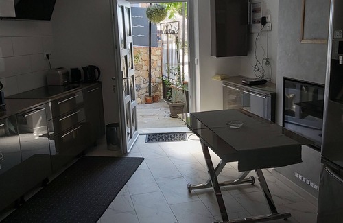 Bonson House | Village house for 4 to 6 people on 2 floors