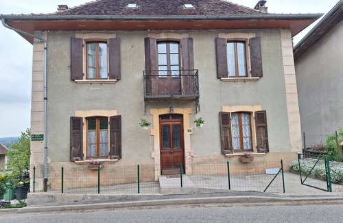 Avressieux House | Village house