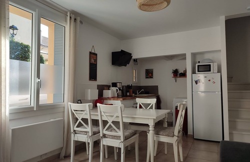 Beaumes-de-Venise House | Village house with a great roof terrace