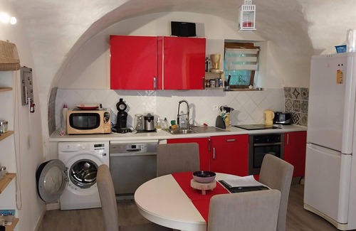 Le Poujol-sur-Orb House | Village house near Lamalou-Les-Bains thermal baths and greenway (cycle path)
