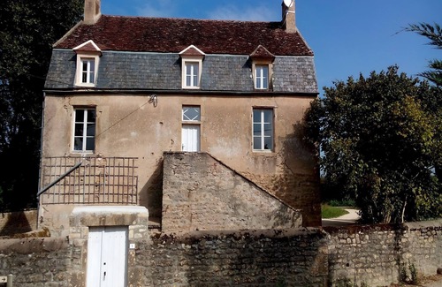 Vault-de-Lugny House | Village House in Burgundy near Vézelay Basilica