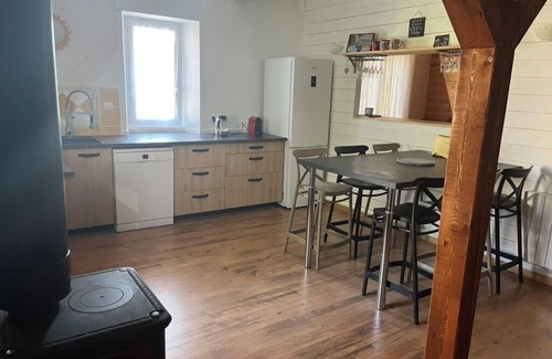 Selonnet House | Village house in 04 with garden, very comfortable with many leisure activities