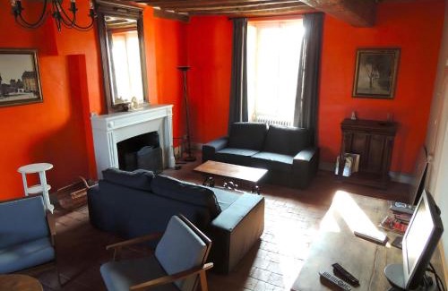 Vault-de-Lugny House | Village House in Burgundy near Vézelay Basilica