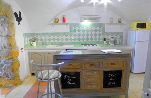 La Caunette House | Village House in La Caunette with Pool