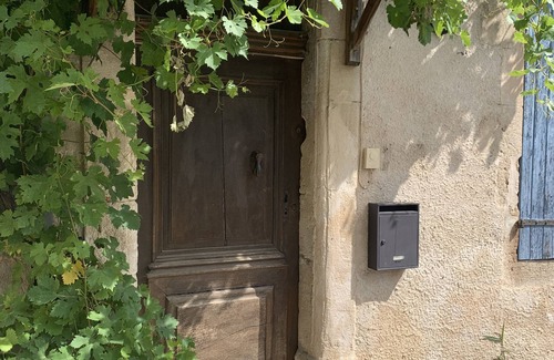 Niozelles House | Village house in Provence with lovely 2-bedroom roof terrace