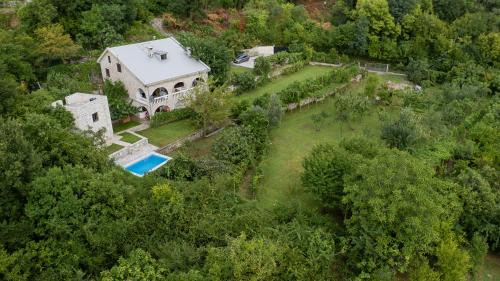 Danilovgrad Municipality House | Village house Vrelo