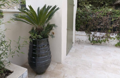 Fontvieille House | Village house with swimming pool in the Alpilles