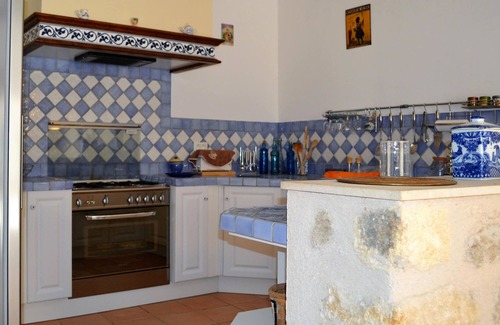 Ansouis House | Village house with pool and garden